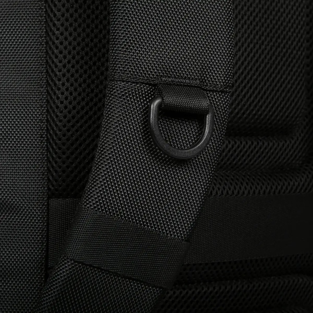 16" Legend IQ Backpack Black  TSB705US-95